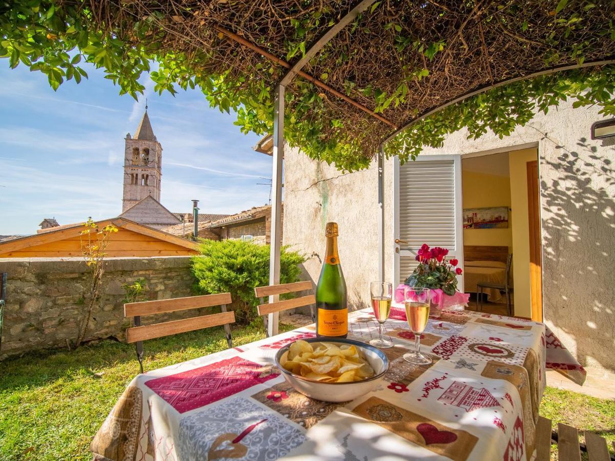 Terrazza Santa Chiara Hotel Assisi Exterior photo