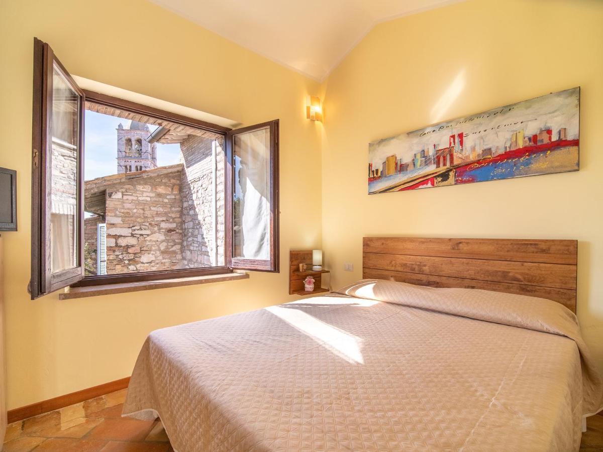 Terrazza Santa Chiara Hotel Assisi Exterior photo